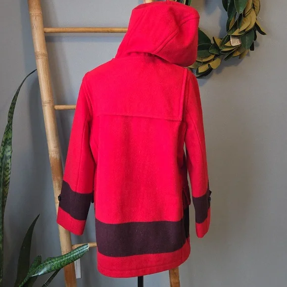 Stylish Red Pea Coat with Toggle Closures - Picture 7 of 11